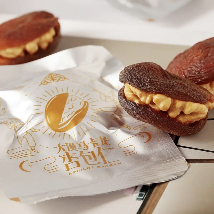 3500小时日晒造就国潮下午茶，东方甄选上架网红甜品“大漠马卡龙”