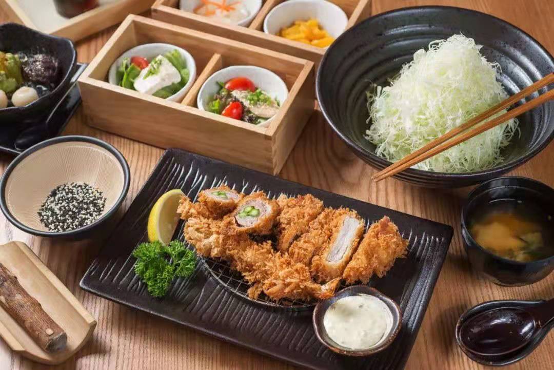 浅谈预制菜站上餐饮市场风口，厨师迎来职业新赛道莲菜中园预制菜产