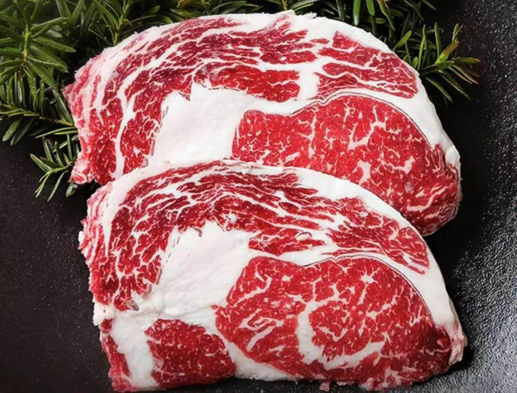 30秒教你看透一头牛，好好吃牛肉快收藏这份东方甄选“选牛”指南