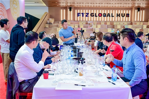 SIWC联合什么值得买首设“消费者喜爱”奖，推动高端葡萄酒与中国消费者深度交流