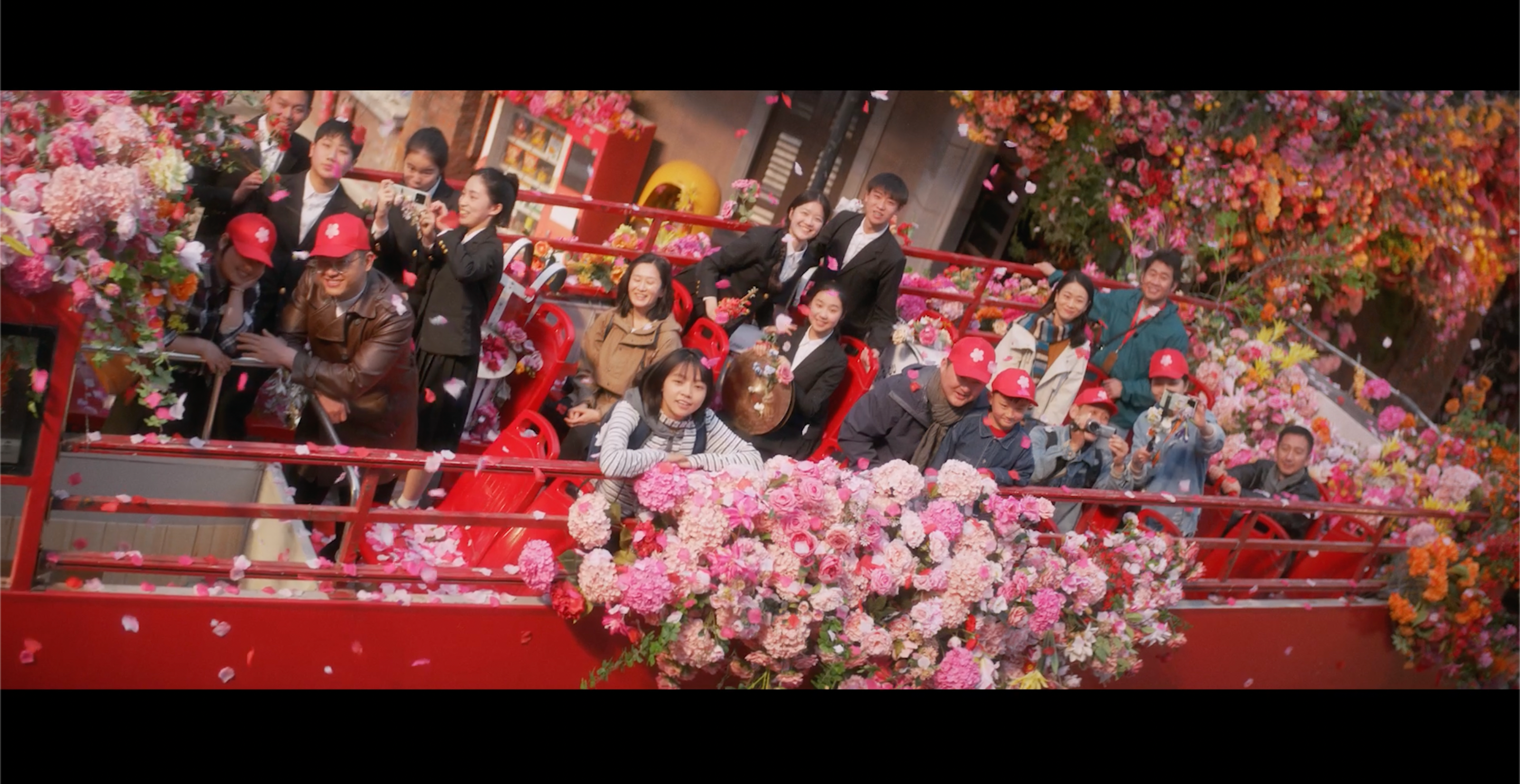 2023版《春天花会开》唱响春天，网友直呼被治愈