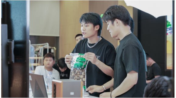 助农不是简单卖货，疯狂小杨哥确立助农新目标