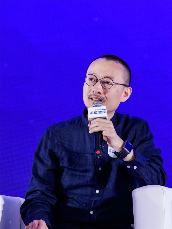共话“高质量消费增长”，值得买科技副总裁赵一鹤出席2023深蓝媒体智库年度峰会