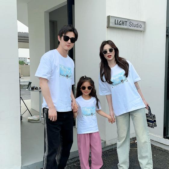 快手主播雪宝联手“子母依”品牌，打造中老年服装品牌新模式