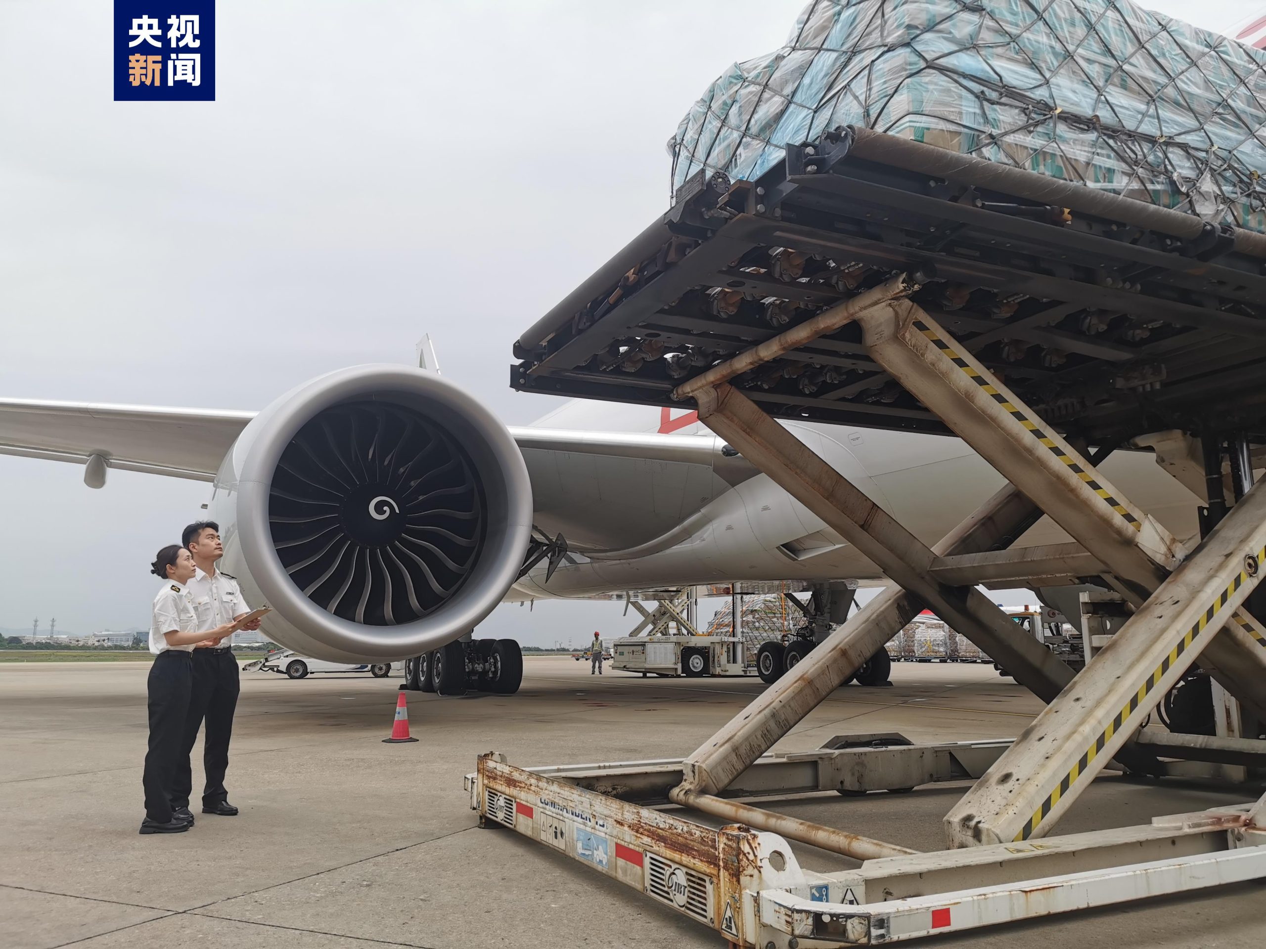 国内首条金砖城市跨境电商空运专线出口突破2000万件