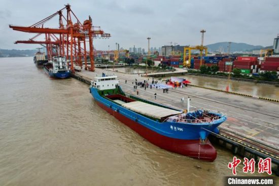“两马”海上货运直航启动 助力闽台跨境电商