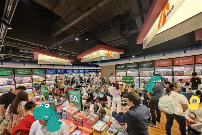 海淀妈妈书单出圈：天猫图书解码教育分层时代的消费新逻辑