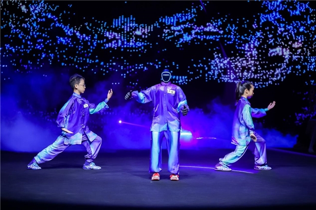 共筑中国纤维品牌力|华峰千禧·中国纤维品牌联动创享汇2025年度品牌发布会在京成功举办