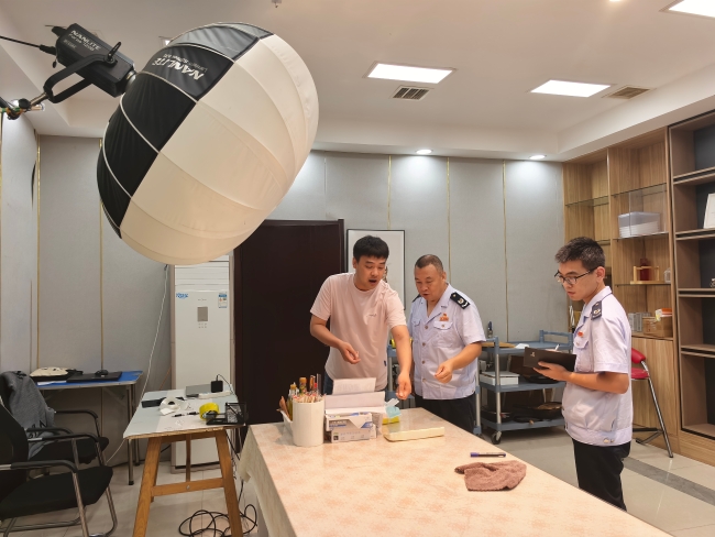 连山税务：税务辅导“零距离” 赋能电商“加速跑”