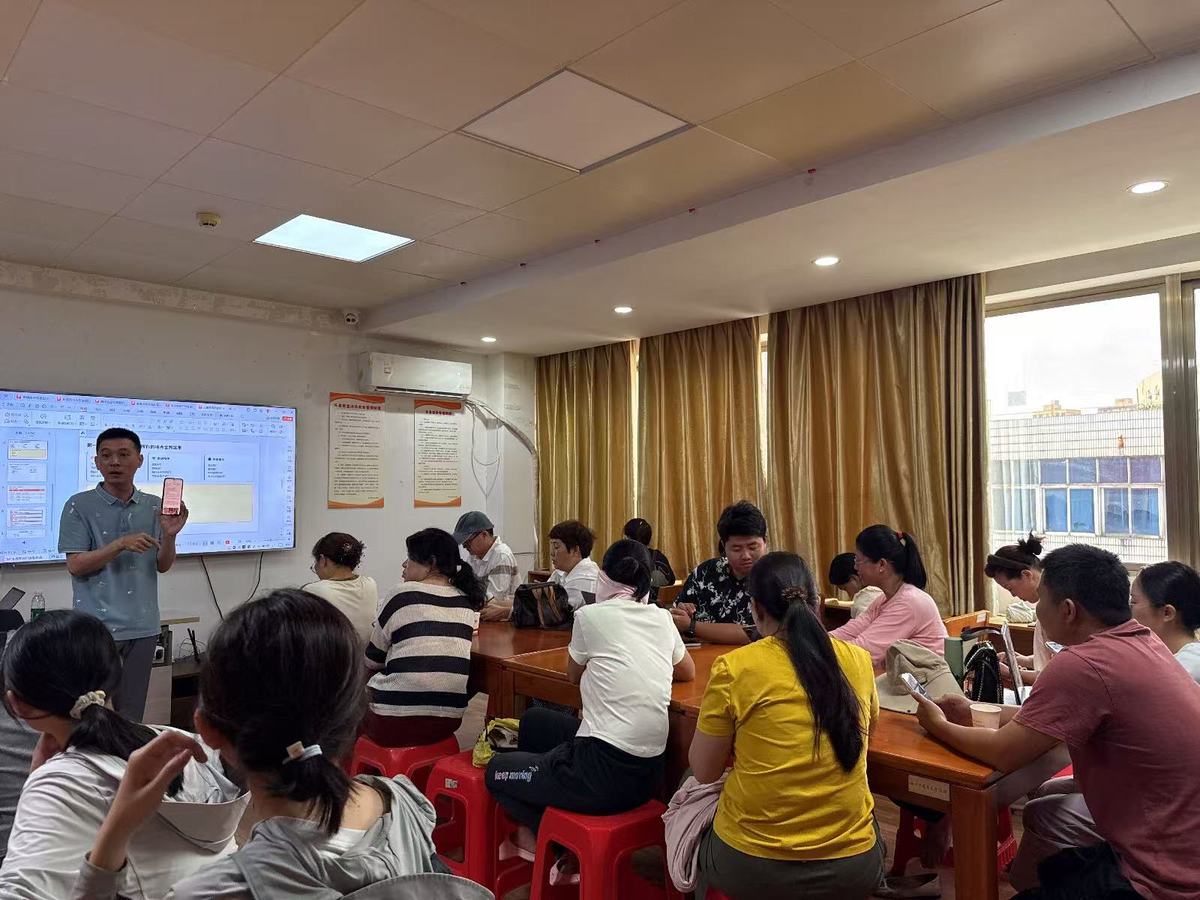 海口滨江站第二期电商直播与短视频运营技能培训落幕,赋能自贸港就业增收