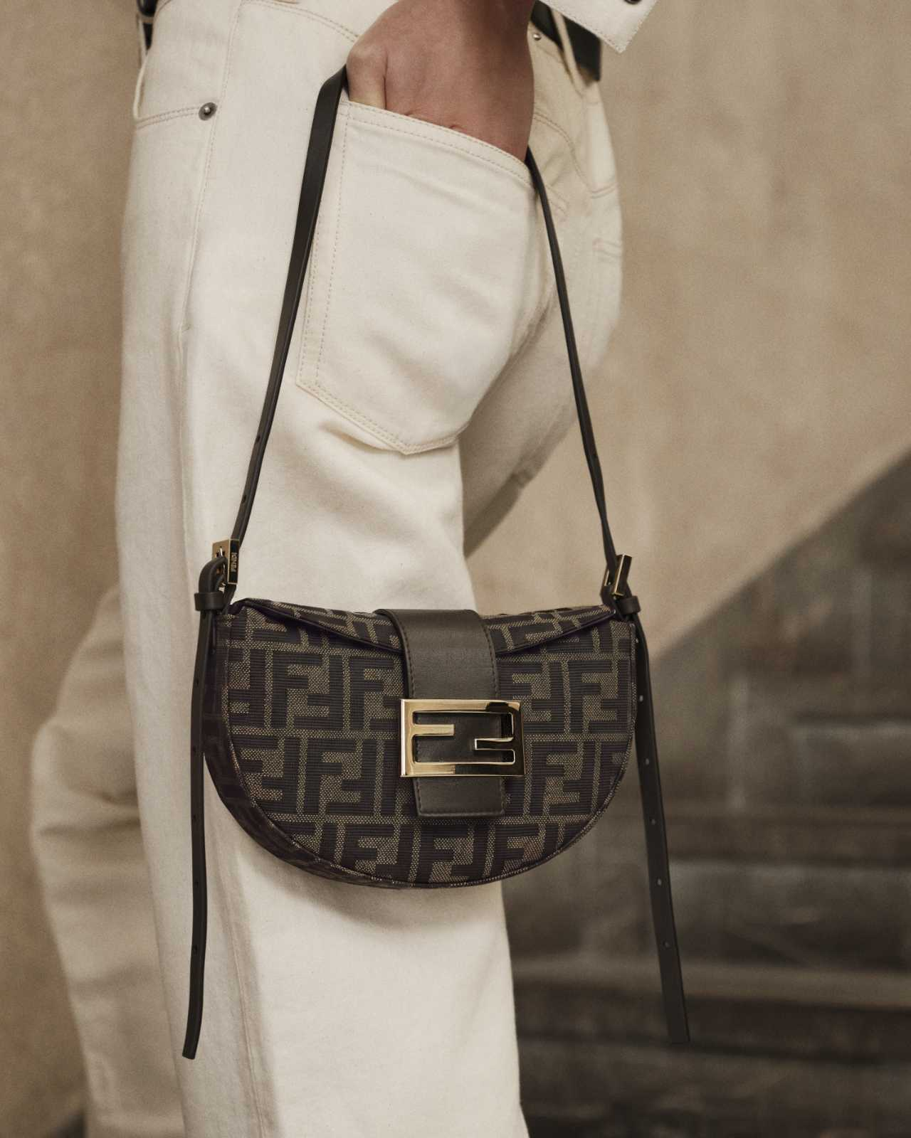 FENDI 天猫限时精品店正式上线 Croissant手袋全球独家首发
