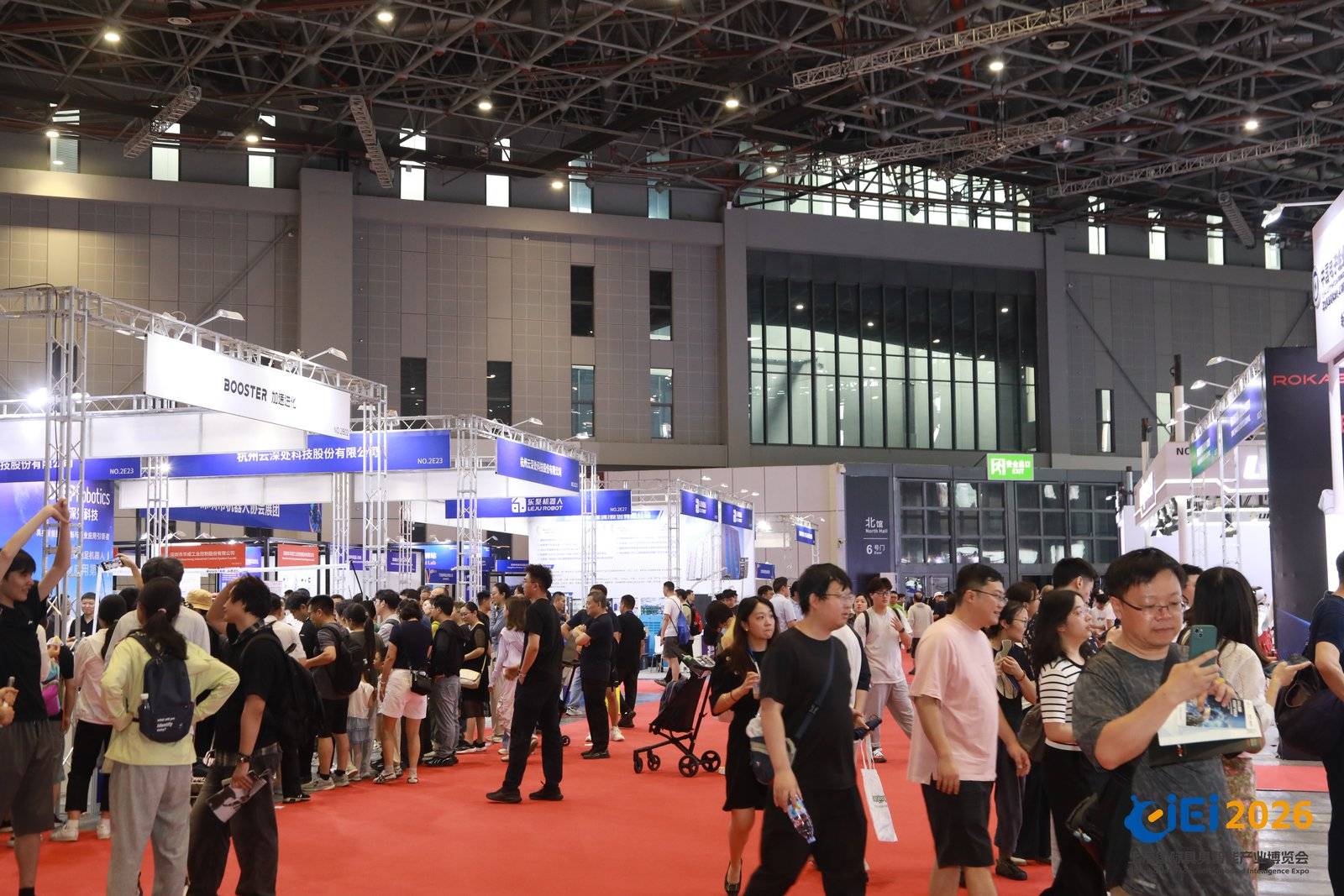 2027上海具身智能产业博览会:当机器人走完"敢用"这一步